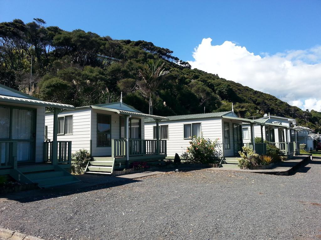 Oamaru Bay Tourist Park Hotel Coromandel Exterior photo