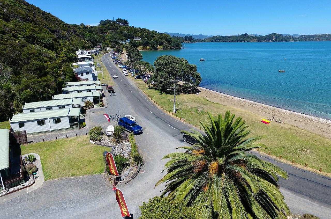 Oamaru Bay Tourist Park Hotel Coromandel Exterior photo